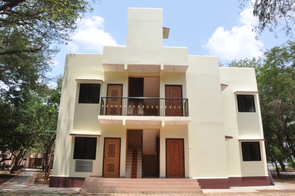 IIt madras low cost 800 square feet bilding