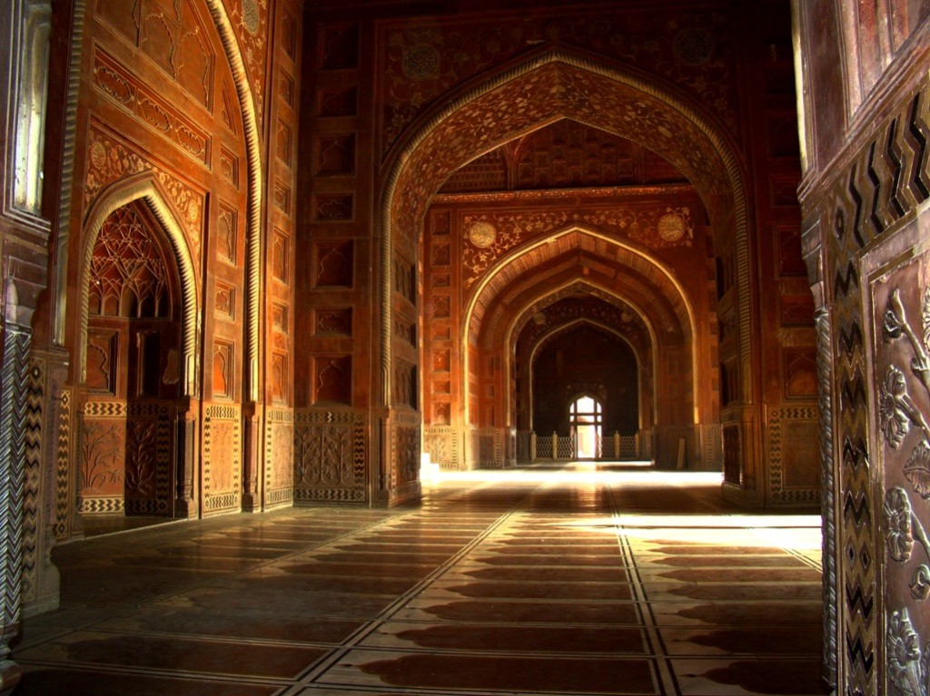 Taj_Mahal_Mosque_Interior_Hall image