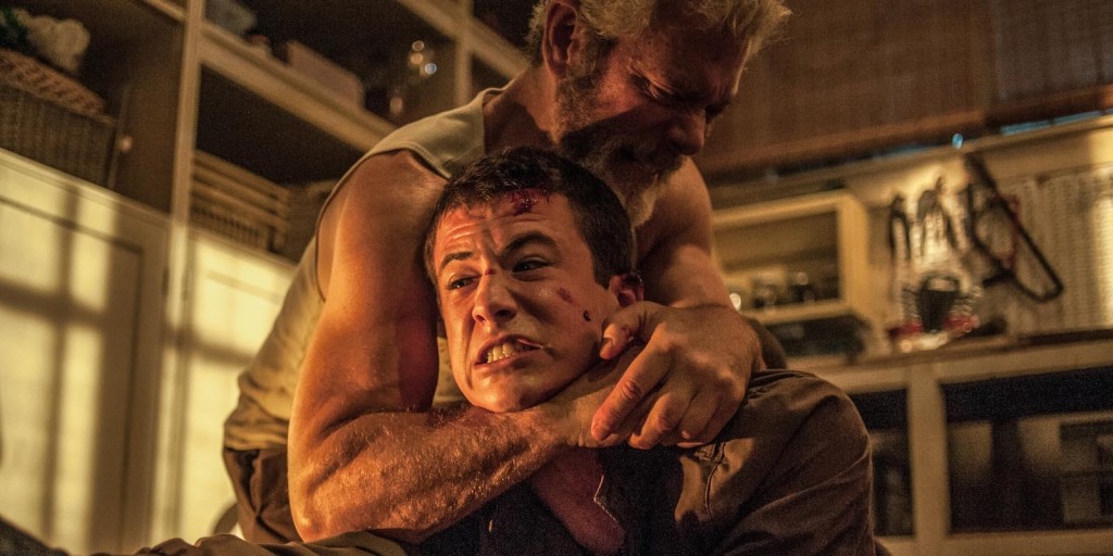 Dylan-Minnette-and-Stephen-Lang-in-Dont-Breathe